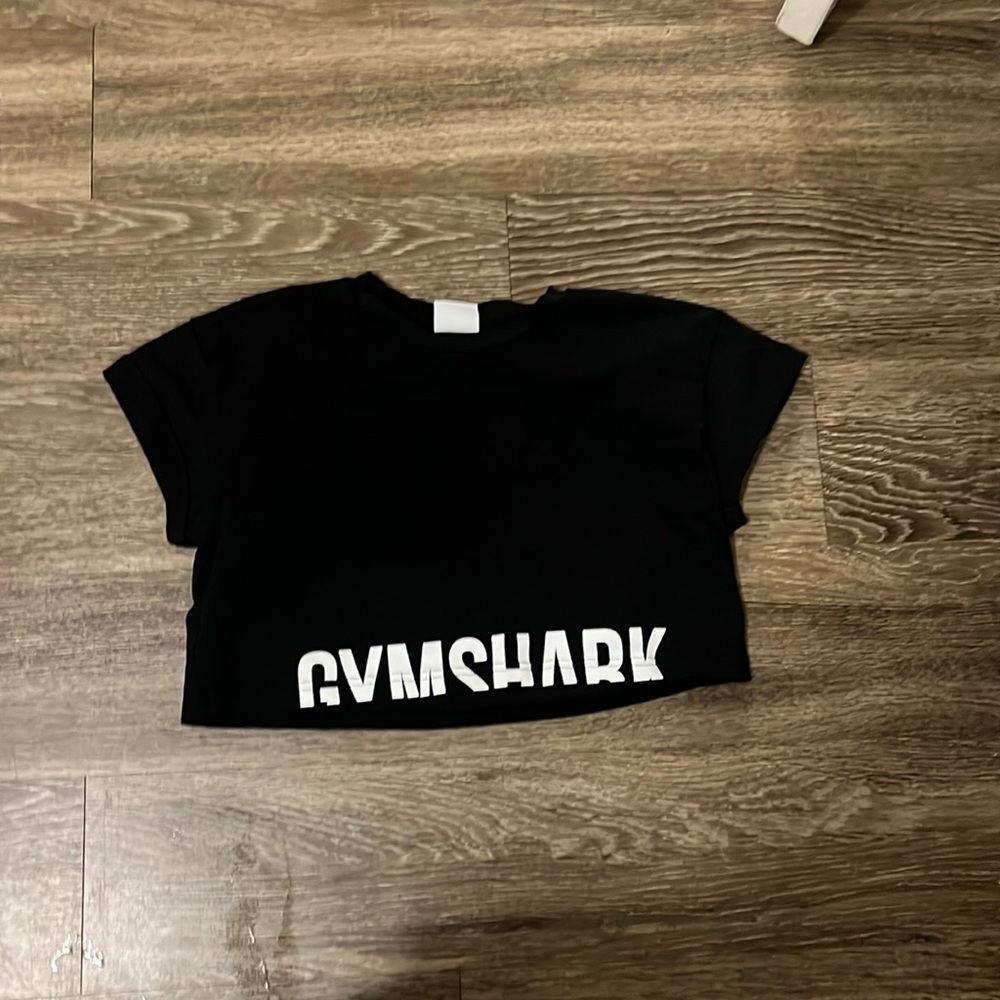 Gymshark crop tee